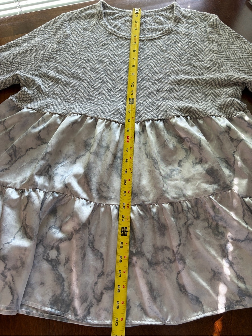Oddi | White and Gray Marble Blouse - Picture 7 of 9